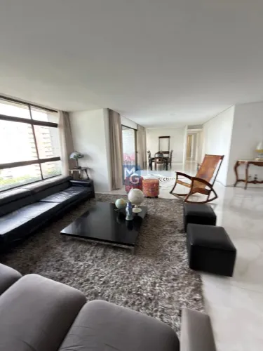 Apartamento à venda no bairro Casa Forte - Recife/PE