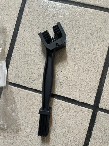 Escova para corrente de moto e bicicleta
