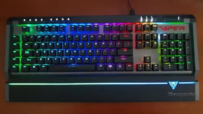 Telcado Mecanico Patriot Viper V770 Switch Kailh Red