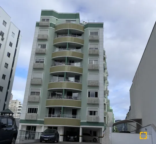 Apartamento Reformado a venda no Itacorubi | 71m², Vaga Dupla e Vista Livre