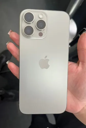 iPhone 16 pro Max 256gigas.