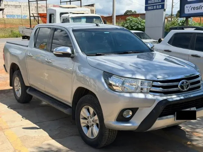 Toyota Hilux CD SRV 4X4 2.8 TDI Diesel Aut. 2017