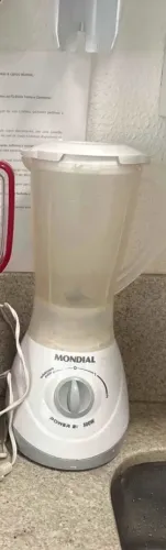 Liquidificador branco 220 w