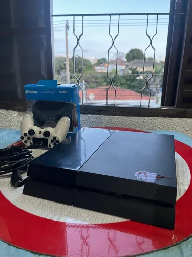PlayStation 4 Fat 500GB + 2 Controles - Funcionando Perfeitamente