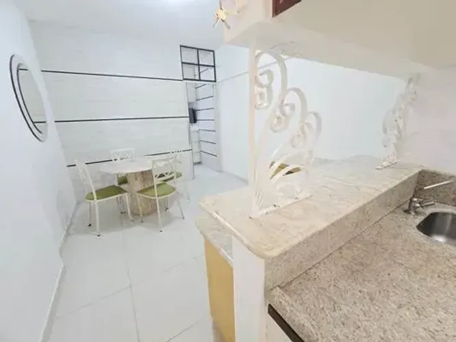 Centro Florianópolis apto vendo desocupado