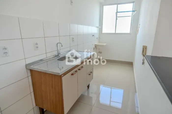 Apartamento 2 quartos no Bairro Belvedere 2 - 4° andar Condomínio Parque Monte Cristal 