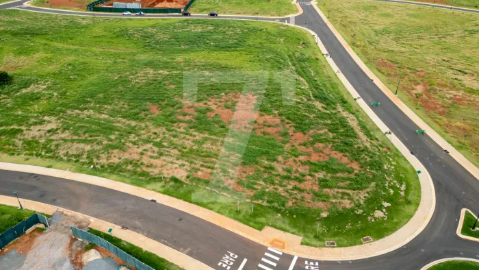Fazenda da Grama terreno a venda área de 2.650 m²