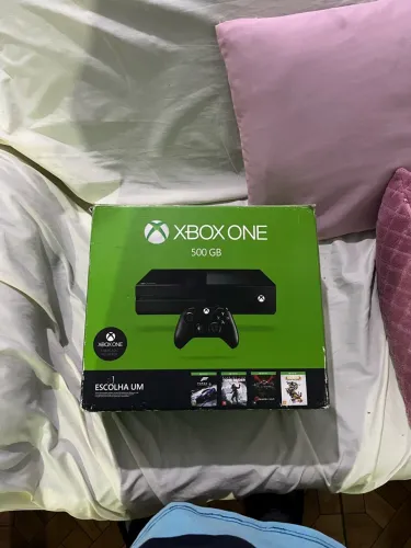 Xbox One Fat 500 GB com caixa original + 1 controle