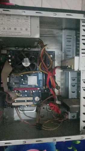 PC ANTIGO BARATO PARA DESFAZER LOGO, ACEITO PROPOSTAS TAMBÉM