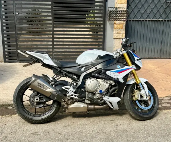 S1000 R tricolor