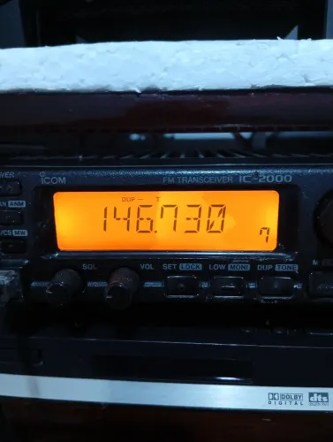 Rádio icom-ic2000