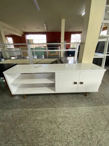Rack para tv branco 
