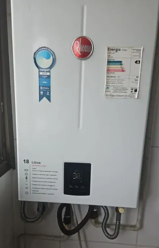 Aquecedor a Gás Natural GN Rheem 18 Litros com defeito - Retira em Praia Grande