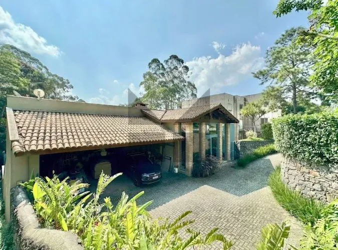 Casa no Condomínio Parque das Artes - Embu das Artes, SP