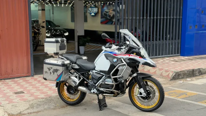 BMW R1250 Rallye 10 mil km rodados