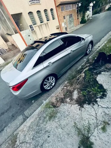 Hyundai Sonata 2.4 16V 182cv 4P Aut. 2012