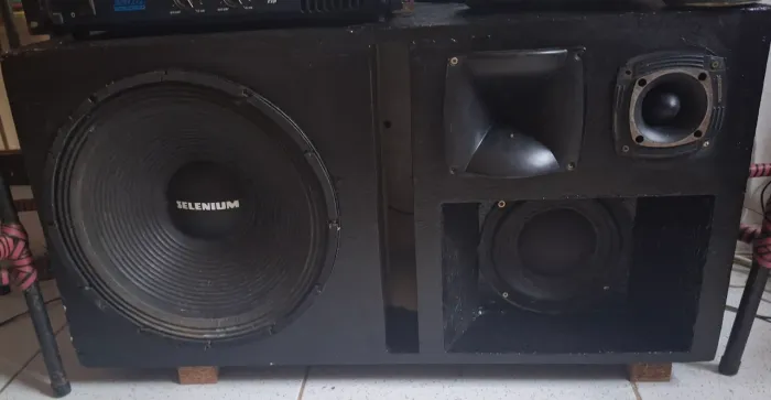 VENDO CAIXA TRIO 