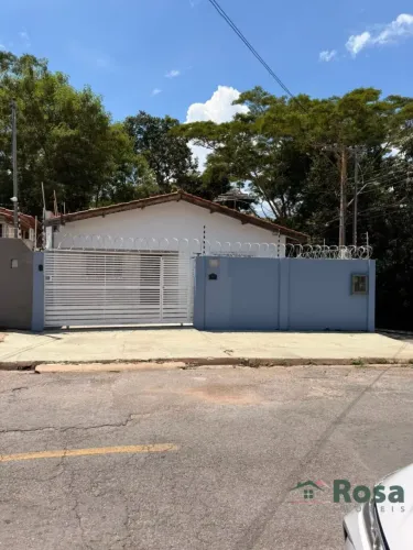 Casa térrea para venda, 3 quartos sendo uma suíte, Santa Cruz, Cuiabá