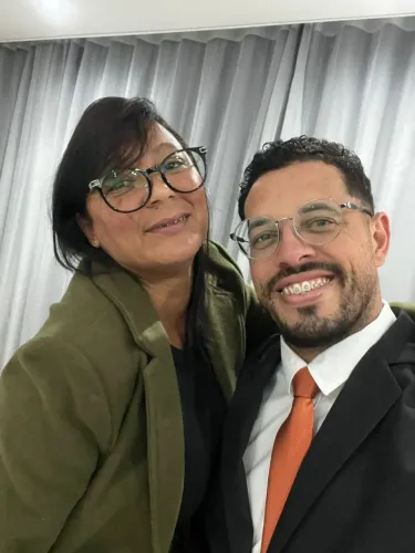 Trabalho em qualquer ocasião, sei de tudo um pouco, precisando só chamar.