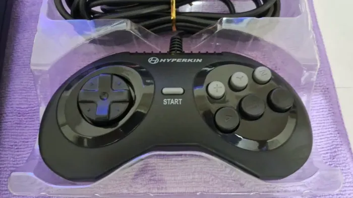 JOYSTICK SEGA MEGA DRIVE HYPERKIN