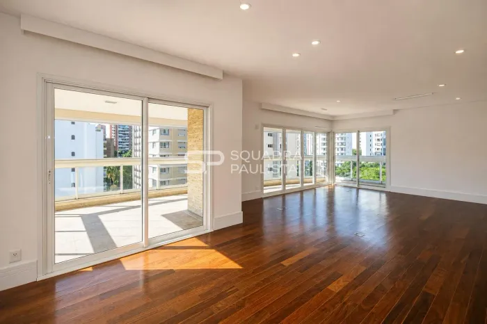Apartamento com 222 m², 3 quartos sendo 3 suítes para alugar no bairro Vila Nova Conceição