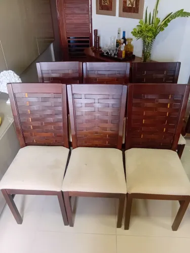 Cadeira de madeira para sala de jantar 