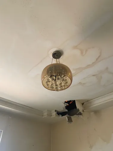 Lustre Pequeno de Teto