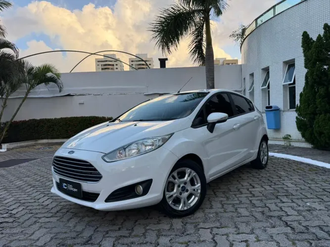 Ford Fiesta 1.6 16V Flex Aut. 5P 2015