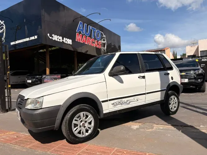 Fiat Uno Mille Celeb. WAY Econ. 1.0 F.flex 4P 2013