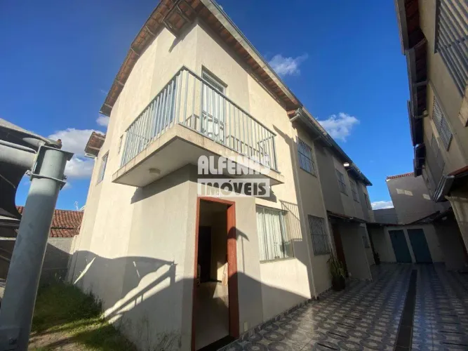 Casa Geminada para aluguel 4 quartos no Bairro CIDADE INDUSTRIAL