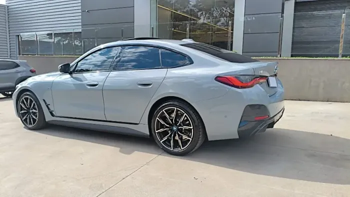 BMW i4 E-drive 35 M Sport (elétrico) 2024