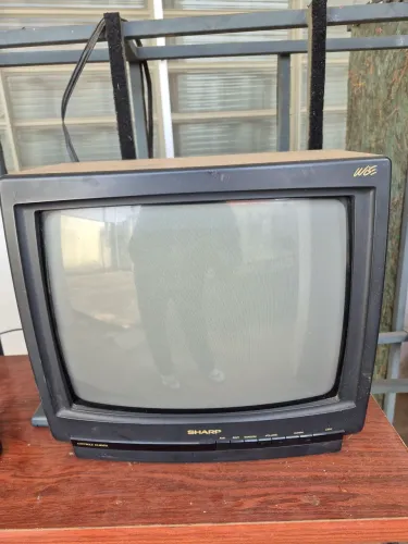 Tv cor 14" Sharp C/Controle