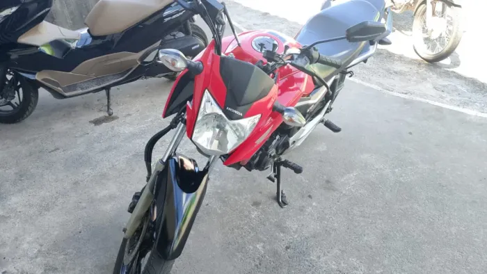 Vendo uma titan 160 2021