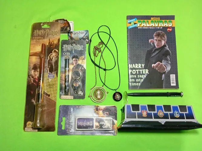 Kit de Ítens Harry Potter Caneta Colar Vira-Tempo e outros