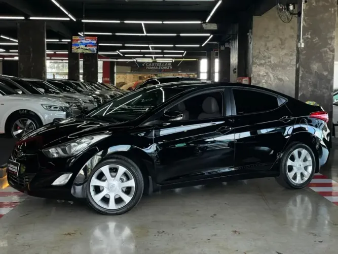 Hyundai Elantra GLS 2.0 16V Aut. 2012