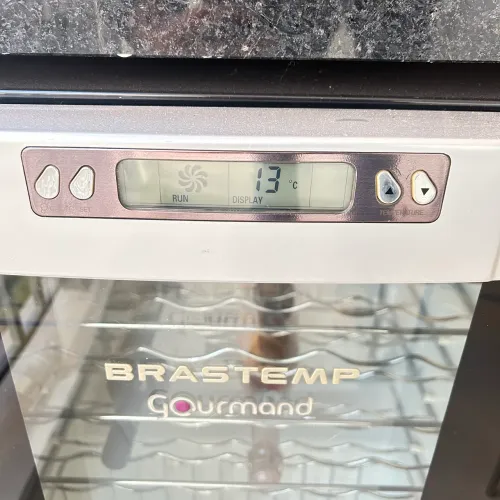 Adega de Vinho Brastemp Gourmond