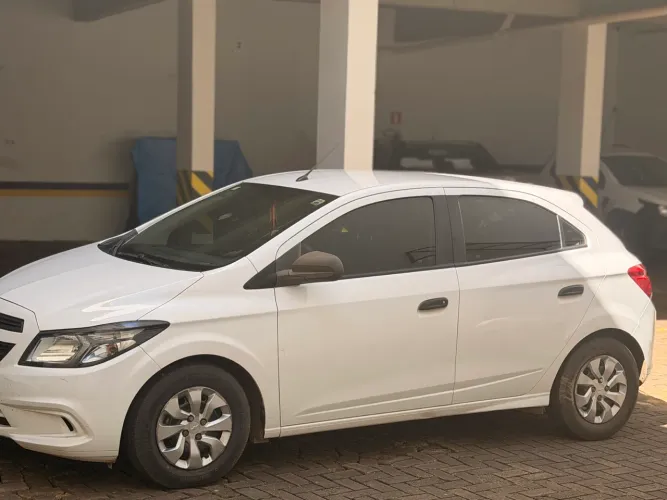 Chevrolet Onix JOY Hatch 1.0 8V Flex Mec. 4P 2019