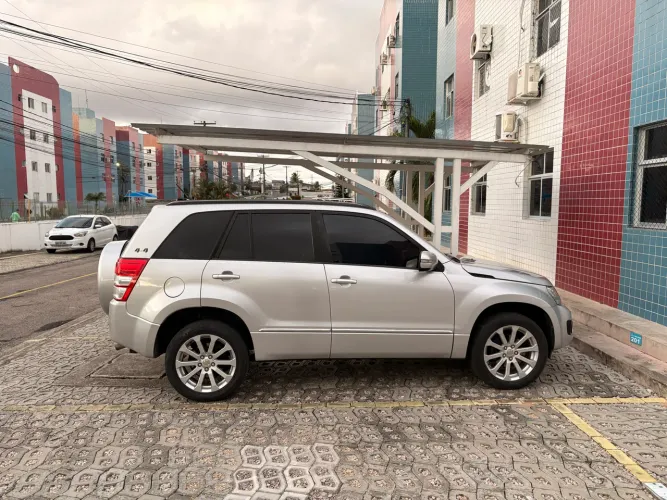 Suzuki Grand Vitara L.edi. 2.0 16V 4x2/4x4 Aut. 2014