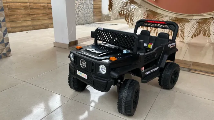 Carrinho Elétrico Jipe Infantil - Preto [Novo]
