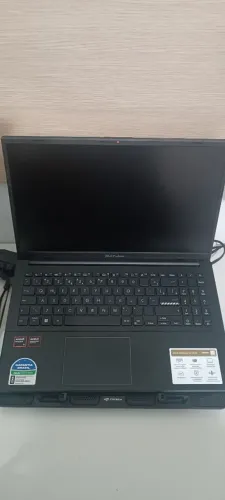 Notebook Asus Vivobook Ryzen 5