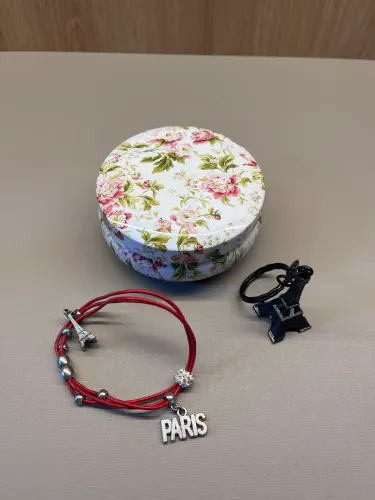 porta joia lata floral com pulseira paris e chaveiro torre eiffel
