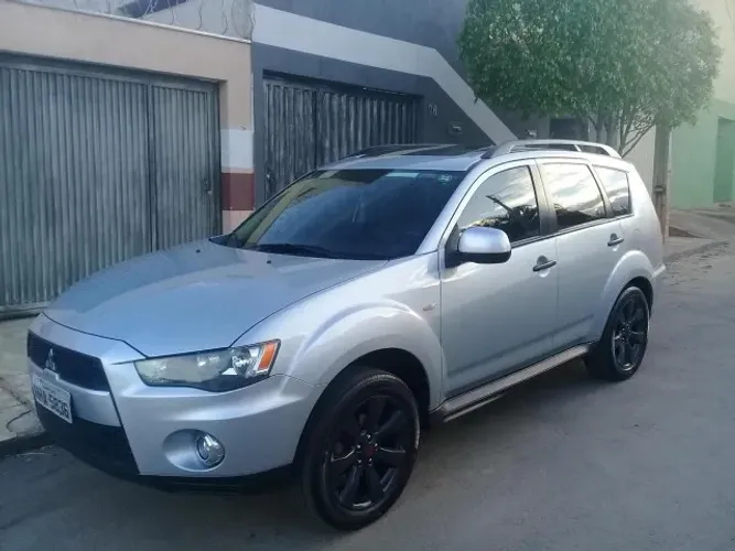 Mitsubishi Outlander 2.0 16V 160cv Aut. 2012