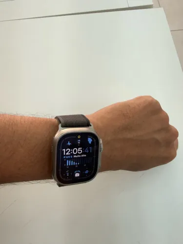 Apple Watch Ultra 49mm Titanium GPS + CELULLAR. AC CARTÃO
