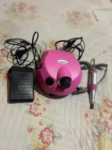 Lixa Elétrica para Unhas Profissional + Pedal + Luminária - Sem Uso