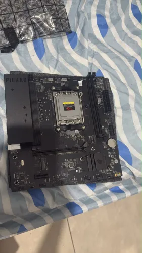Placa mãe B850m AM5 nova