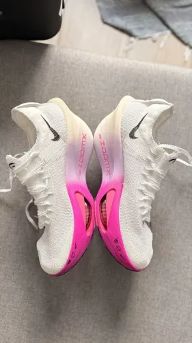 Tênis Nike Alphafly 3 Tam: 40 (NOVO)