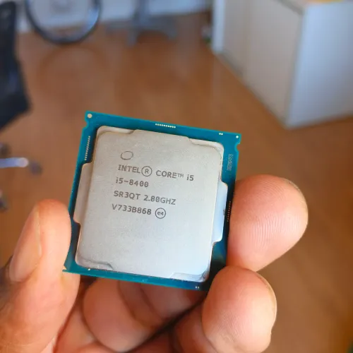 Processador i5 8400 - 8°geração ou troco na placa mãe h510 LGA 1200 funcionando funcio