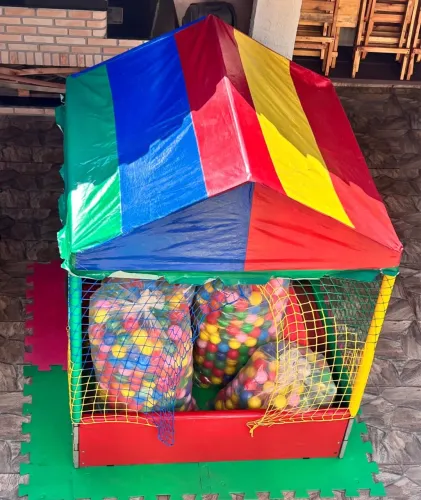 Piscina de bolinha 1,5mx1,5m