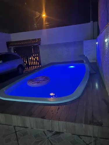 Vende-se Casa Assobradada Mobiliada  com Piscina, boa para lazer moradia ou comércio...