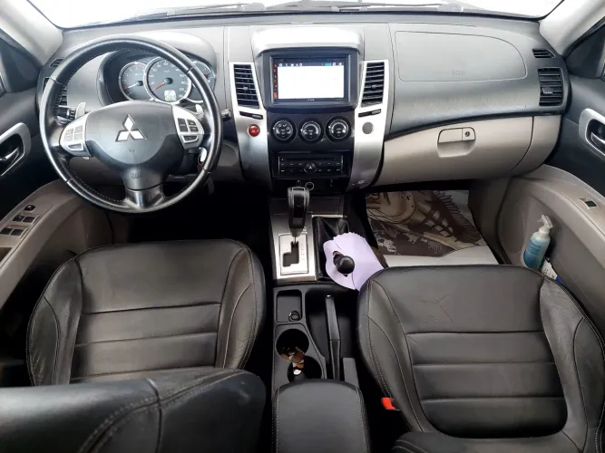 Mitsubishi Pajero Dakar HPE 3.2 4X4 T.I Dies 5P AUT 2015